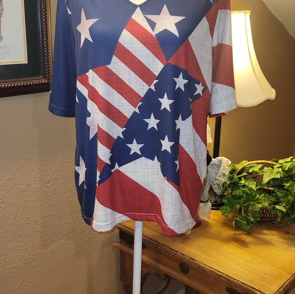 Womens, Size Large - Red, White and Blue blouse - Picture 2 of 6